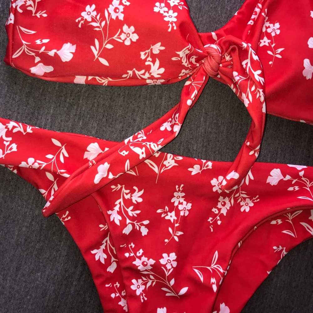 Floral swimsuit is here! - Picture 5 of 6